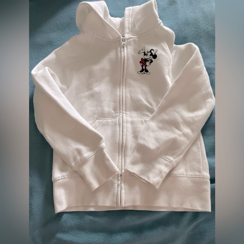 Disney Resort girls’ size 7/8 white full-zip hoodie featuring Minnie Mouse